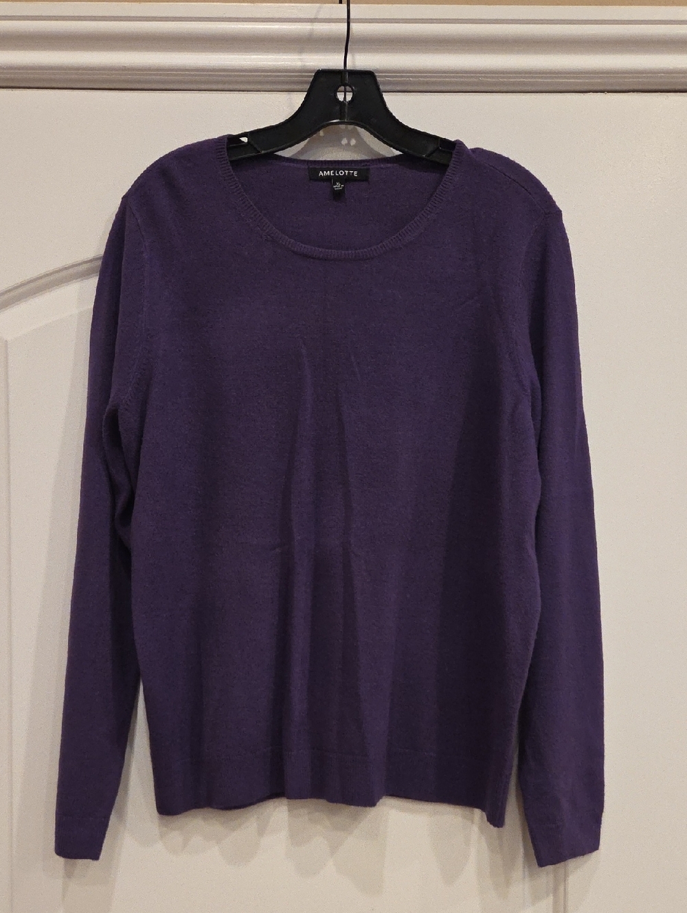 Amelotte Sweater Size XL